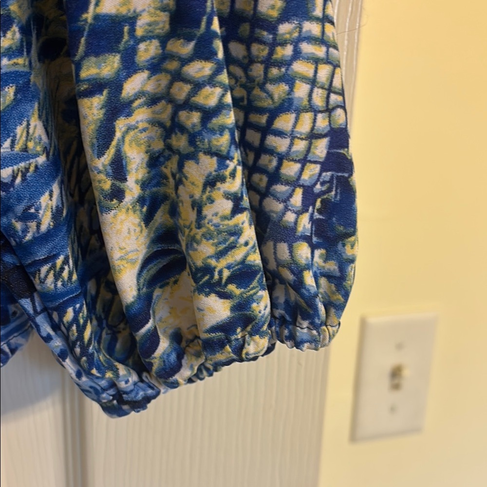 Blue Patterned Women's Top - Picture 3 of 4
